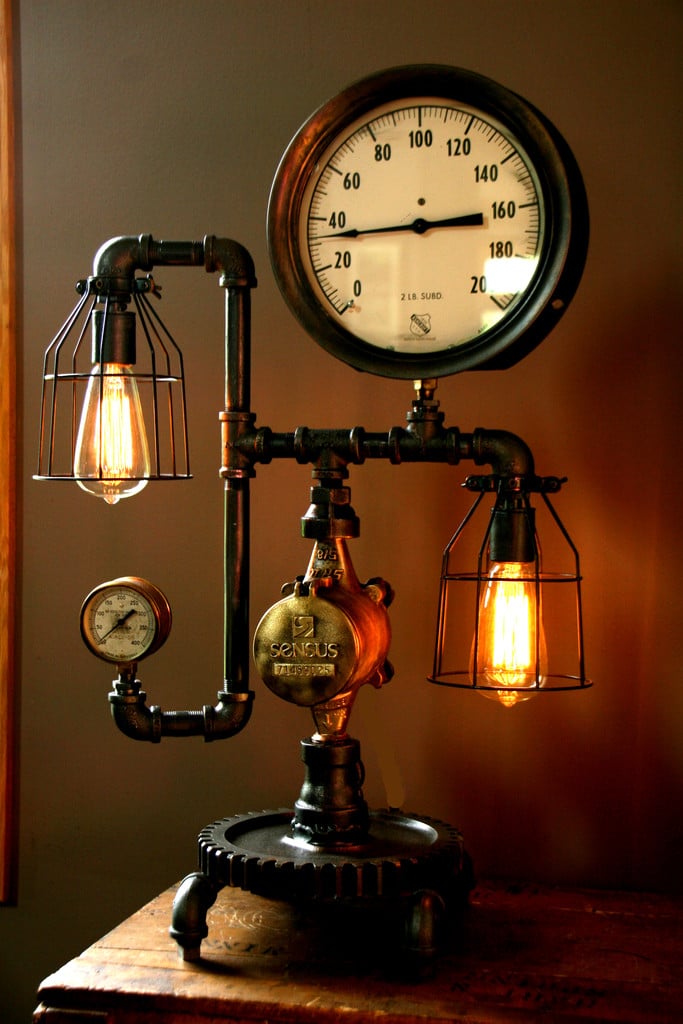 machine-age-steam-gauge-lamp-1