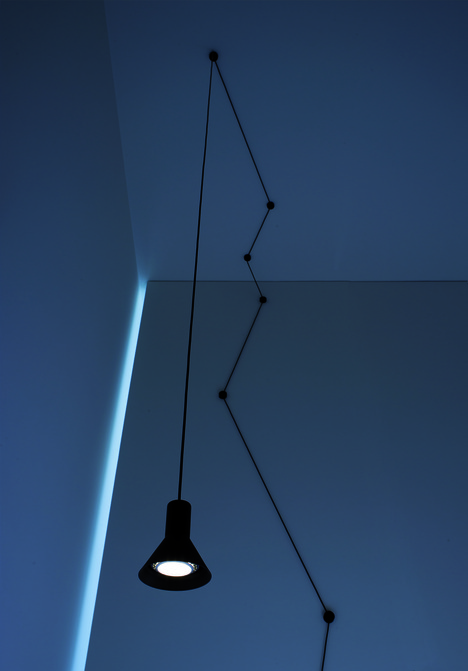 n-euro_suspension_lamp_beppe_merlano_05-thumb-468x671-57299