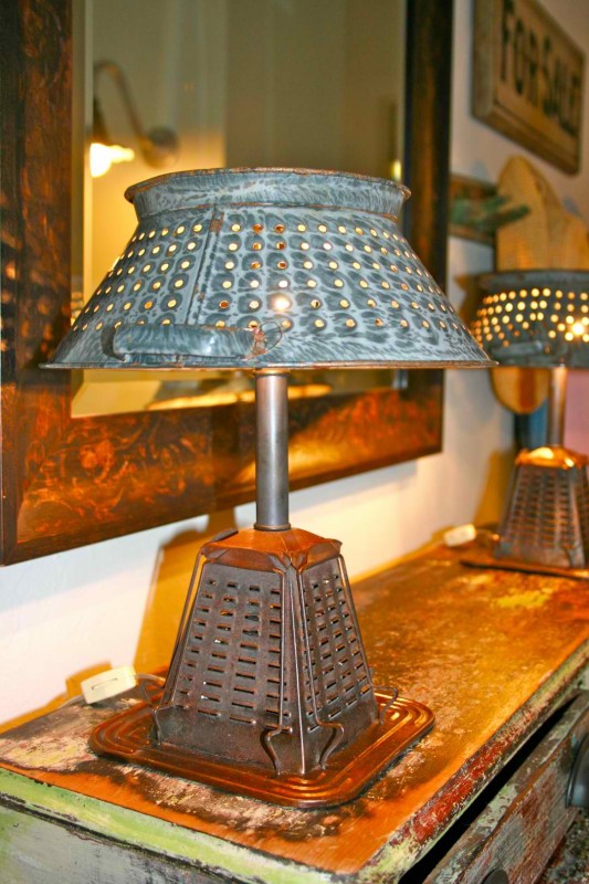 Vintage toaster lamps