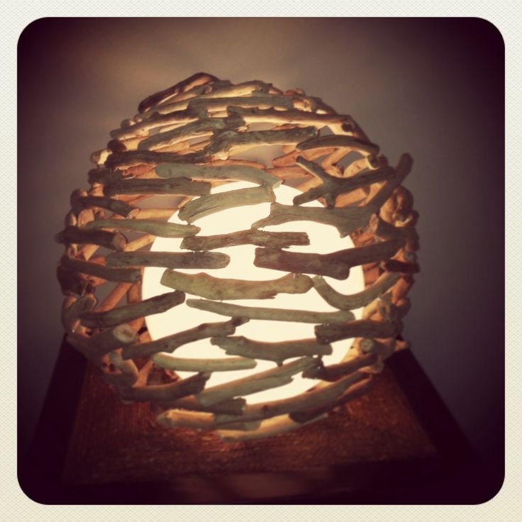 Ball drift wood lamp