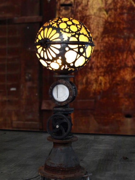 Globe Steampunk Lamp-1