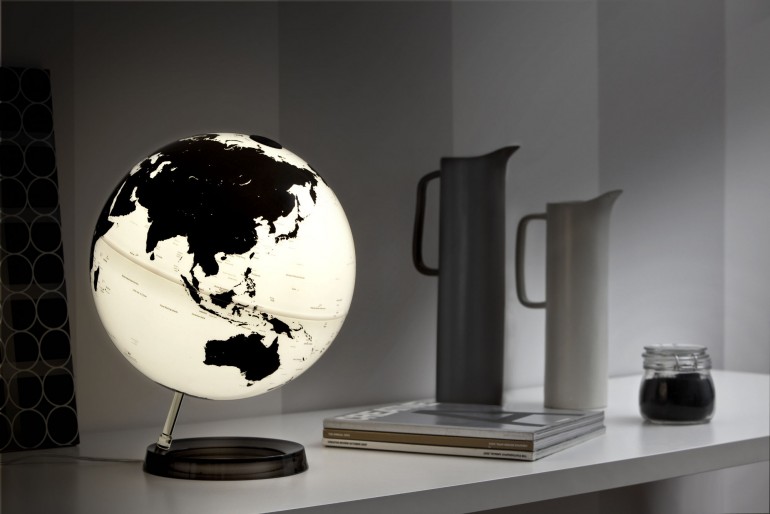 World globe lamp