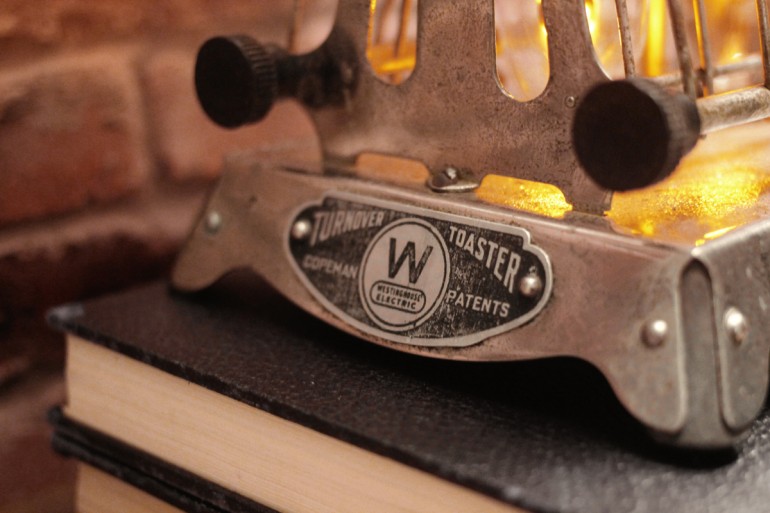 Vintage Westinghouse Turnover Toaster