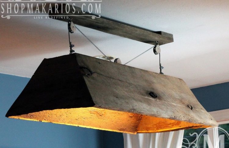 Hanging Barn Wood Light