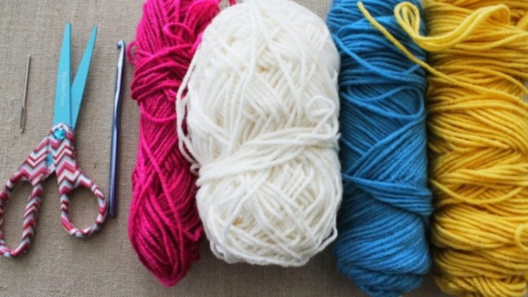 DIY: Crocheted Lamp Cozy