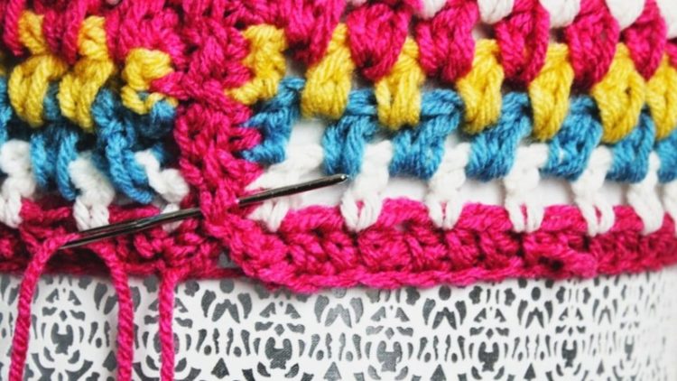 DIY: Crocheted Lamp Cozy