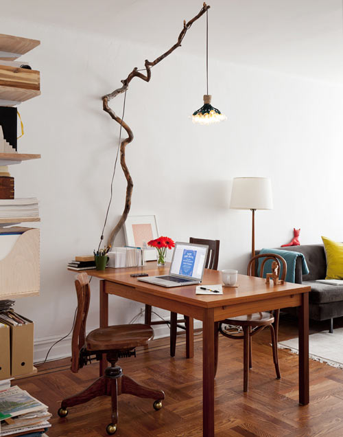 Personnal Workspace/Dining Table with Simple Wood Lighting Fixture