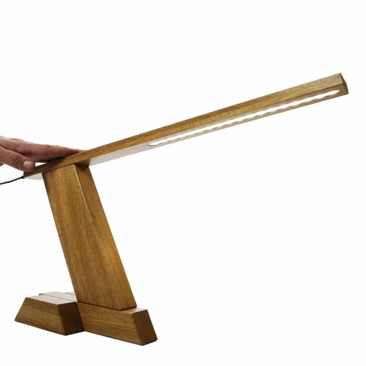 WOOleD desk lamp turn on