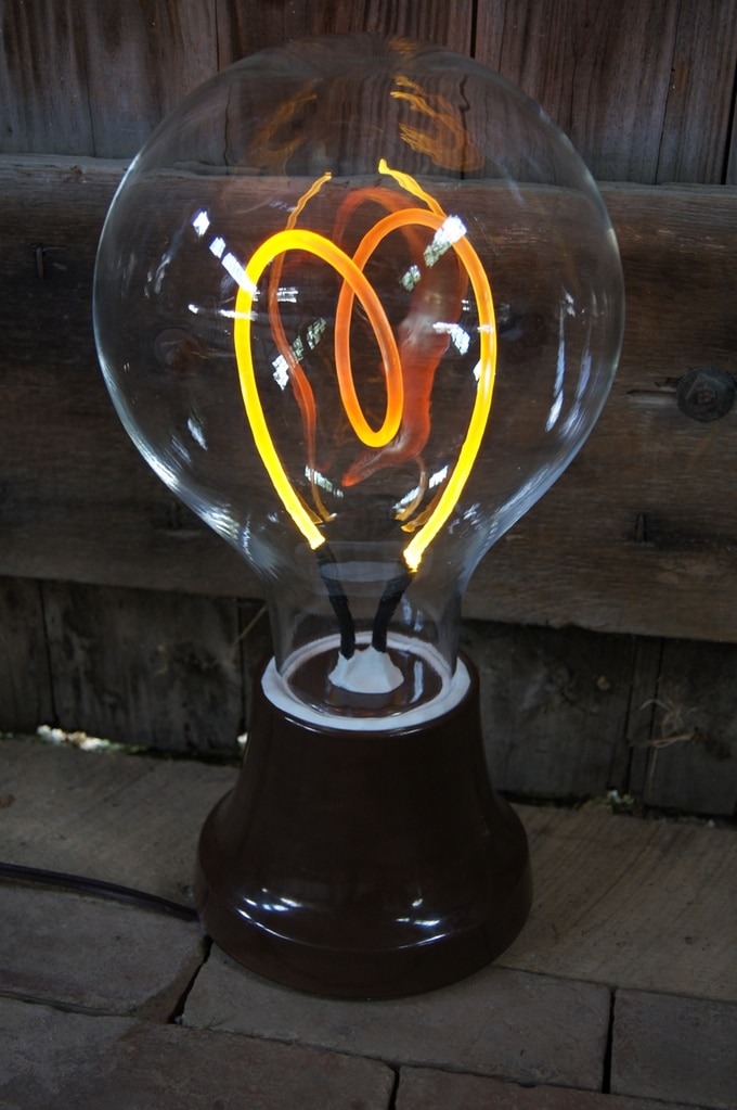 Compact Fluorescent Light Bulb Desk Lamp