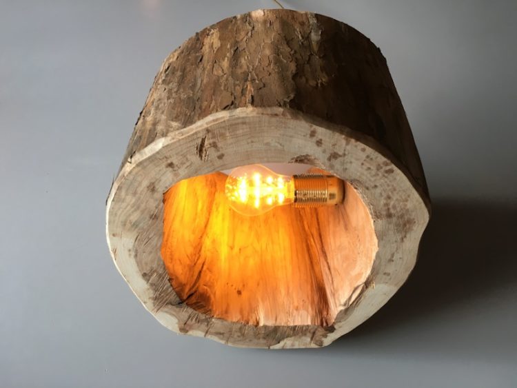 How to Make a Spectacular Stump Floor Lamp