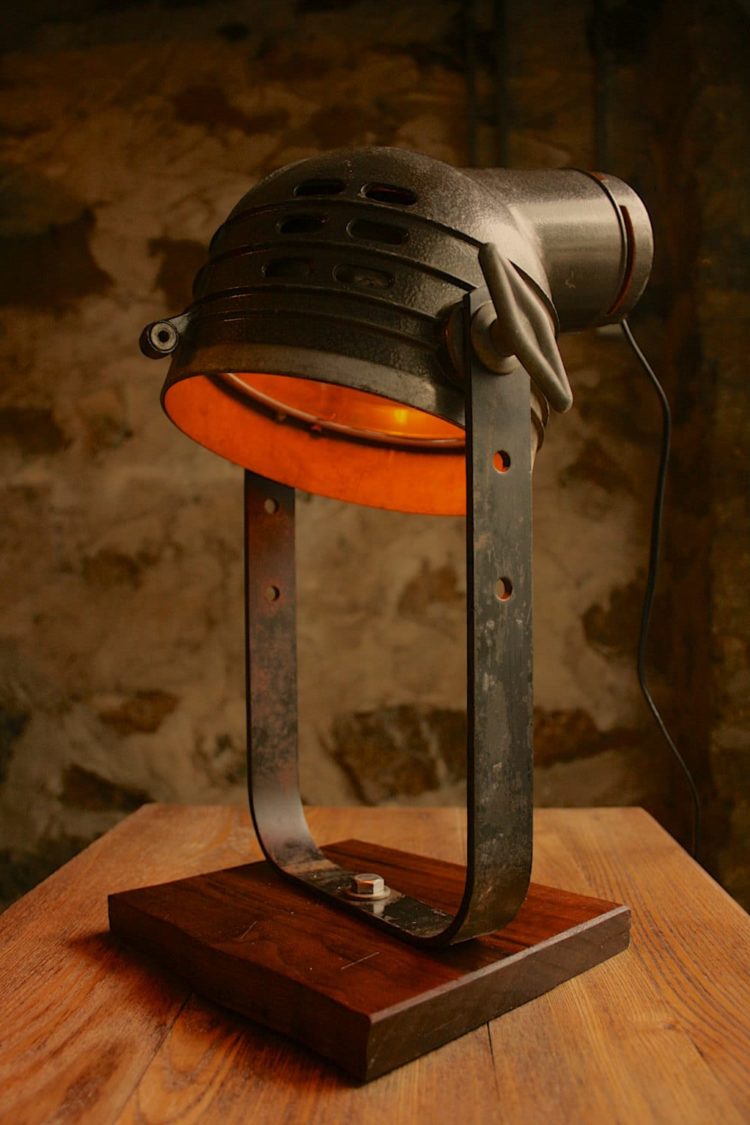 Sweet Vintage Movie Spotlight Desk Lamp