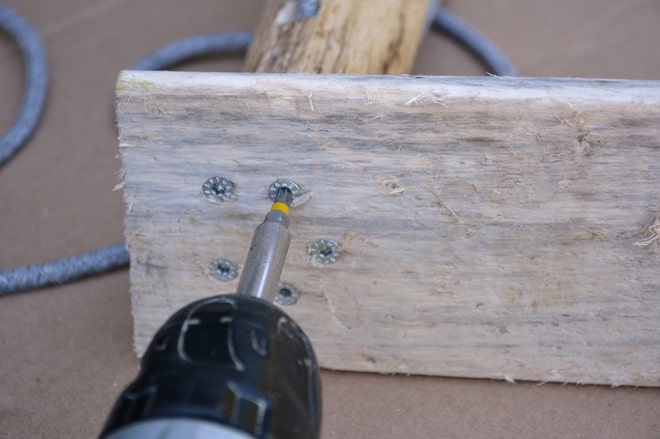 DIY How to Make a Driftwood Table Lamp