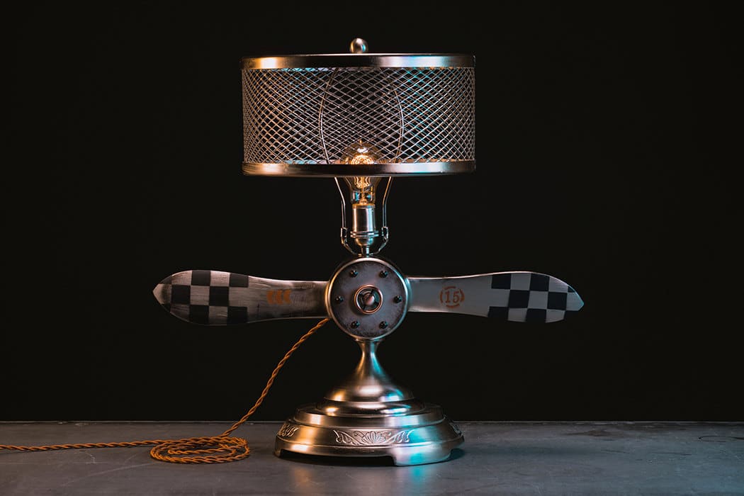 Aviation Propeller Table Lamp • iD Lights