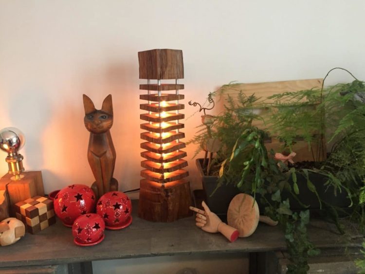 Column Wood Log Lamp