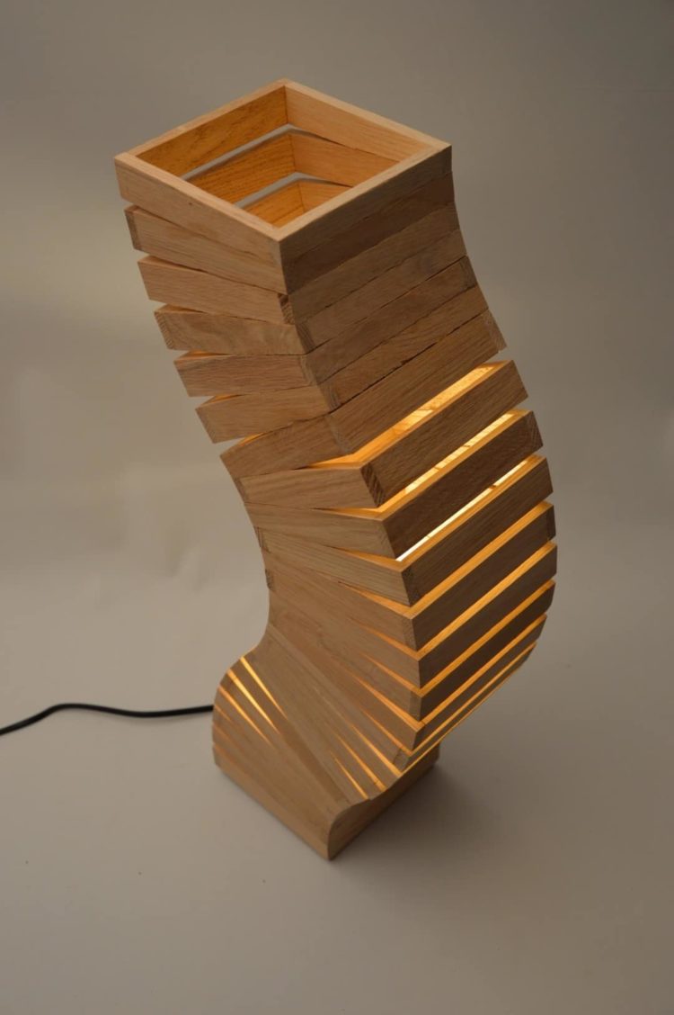 Oak Wood Spine Lamp