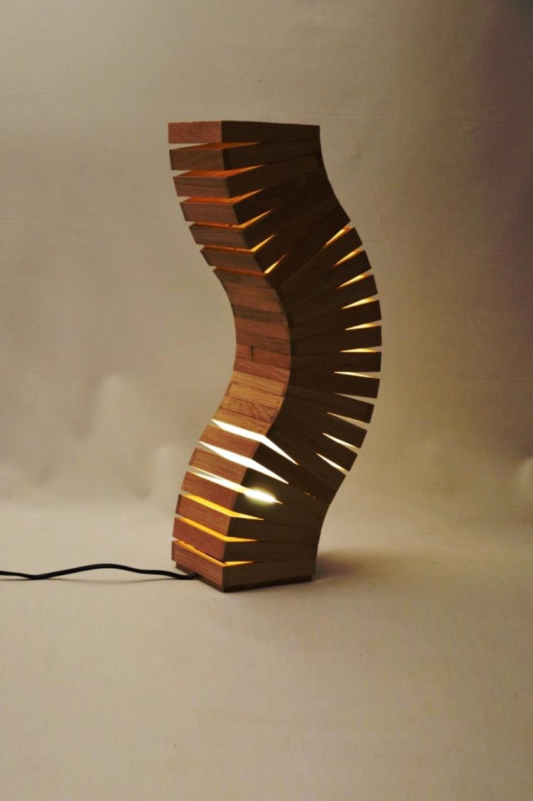 Oak Wood Spine Lamp