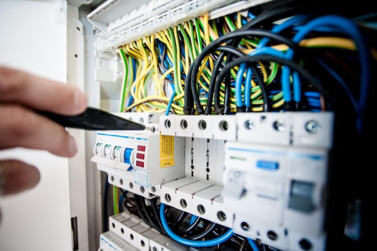 7 Benefits of Upgrading Your Electrical Panel 2 - Home improvement - iD Lights